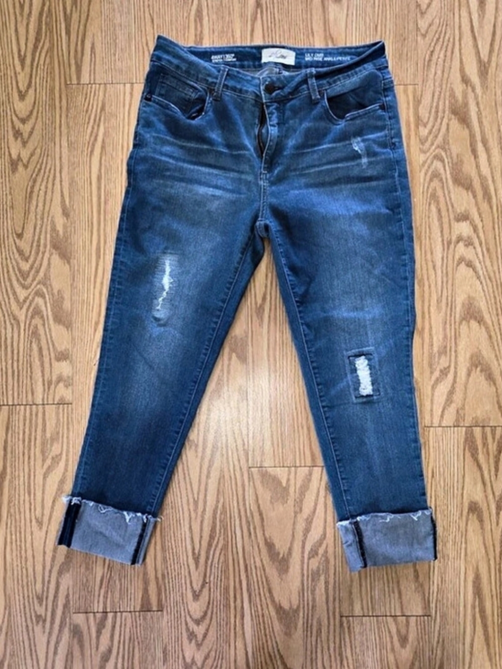Lily + Blue Embrace Lily DMR Mid Rise Ankle/Petite Distressed Blue Waist 32